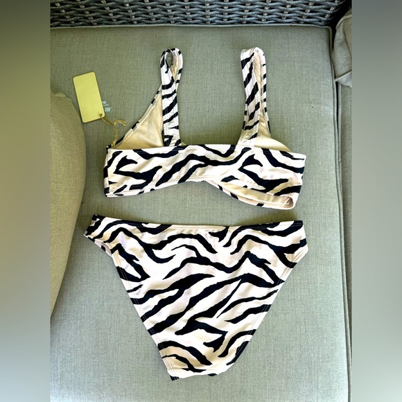 Cabana del Sol, Striped, Bikini, Size Large - Picture 2 of 4